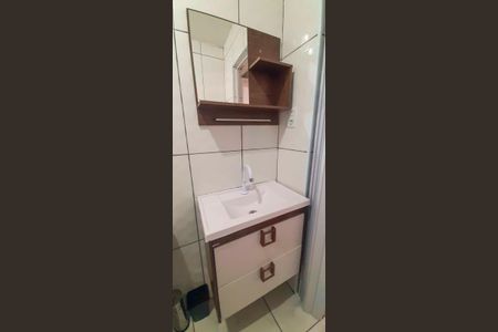 Casa à venda com 300m², 4 quartos e 1 vaga Casa à venda com 300m², 4 quartos e 1 vagaCasa 4 - Banheiro de serviço