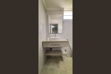 Casa à venda com 300m², 4 quartos e 1 vaga Casa à venda com 300m², 4 quartos e 1 vagaCasa 3 - Banheiro da Suíte