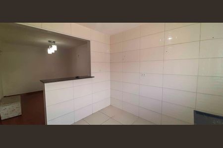 Casa à venda com 300m², 4 quartos e 1 vaga Casa à venda com 300m², 4 quartos e 1 vagaCasa 4 - Cozinha
