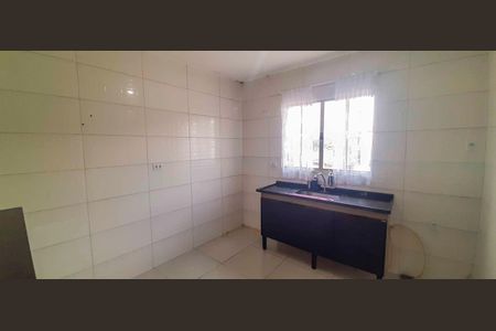 Casa à venda com 300m², 4 quartos e 1 vaga Casa à venda com 300m², 4 quartos e 1 vagaCasa 4 - Cozinha