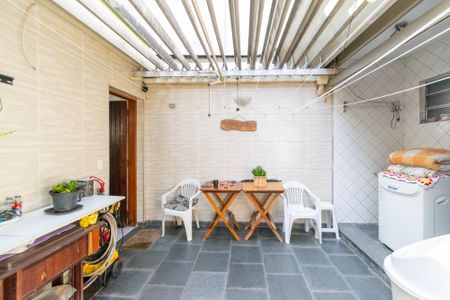 Casa à venda com 140m², 3 quartos e 2 vagasChurrasqueira