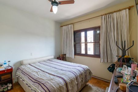 Casa à venda com 140m², 3 quartos e 2 vagasSuíte