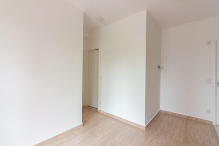 Sala de apartamento à venda com 2 quartos, 46m² em Quitaúna, Osasco