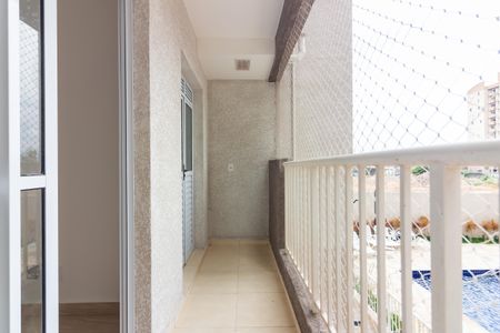 Sacada de apartamento à venda com 2 quartos, 46m² em Quitaúna, Osasco