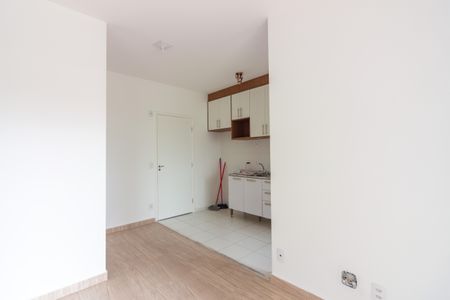 Sala de apartamento à venda com 2 quartos, 46m² em Quitaúna, Osasco