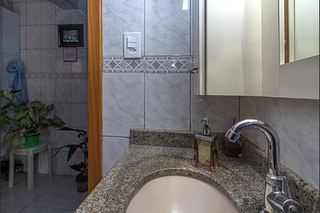 Casa à venda com 133m², 2 quartos e 2 vagasbanheiro social_4