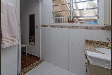 Casa à venda com 133m², 2 quartos e 2 vagasbanheiro na suíte_4
