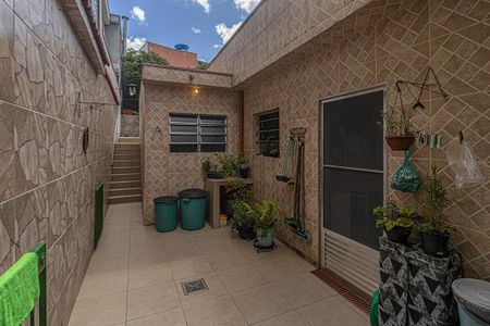 Casa à venda com 133m², 2 quartos e 2 vagasquintal_1