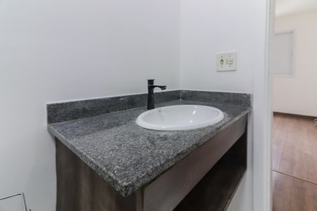 Apartamento à venda com 72m², 3 quartos e 2 vagasBanheiro