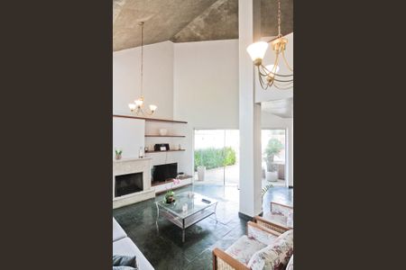 Casa à venda com 275m², 3 quartos e 6 vagasSala