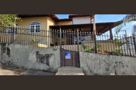 Casa para alugar com 360m², 4 quartos e 4 vagasFachada