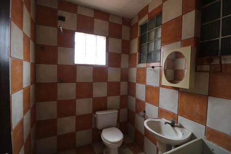 Banheiro de kitnet/studio para alugar com 1 quarto, 27m² em Vila Prudente, São Paulo