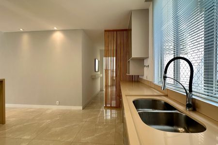 Apartamento à venda com 130m², 3 quartos e 2 vagasCozinha