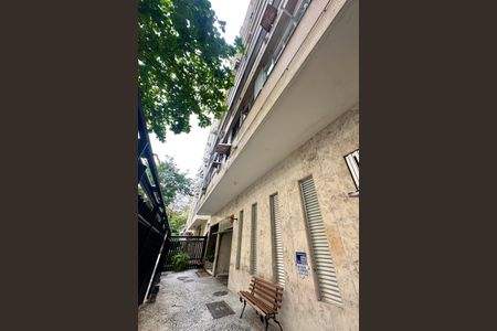 Apartamento à venda com 130m², 3 quartos e 2 vagasPlaquinha