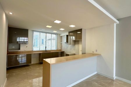 Sala de apartamento à venda com 3 quartos, 130m² em Copacabana, Rio de Janeiro
