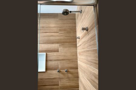 Apartamento à venda com 130m², 3 quartos e 2 vagasBanheiro da Suíte 2