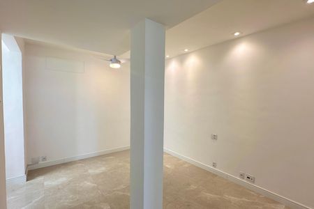 Apartamento à venda com 130m², 3 quartos e 2 vagasSuíte 2
