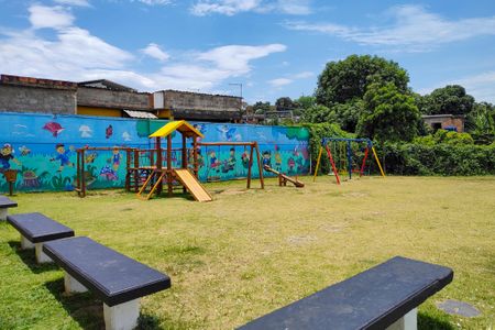 Apartamento para alugar com 60m², 2 quartos e 1 vaga Apartamento para alugar com 60m², 2 quartos e 1 vagaÁrea comum - Playground