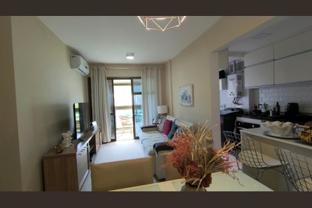 Apartamento à venda com 65m², 2 quartos e 1 vaga Apartamento à venda com 65m², 2 quartos e 1 vagaSala