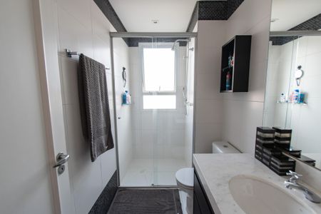 Apartamento à venda com 160m², 2 quartos e 3 vagasBanheiro 2 da suíte 2