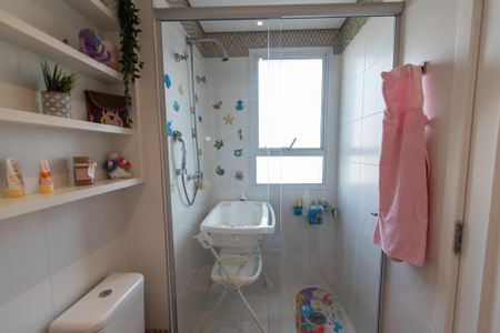 Apartamento à venda com 160m², 2 quartos e 3 vagasBanheiro da suíte 1