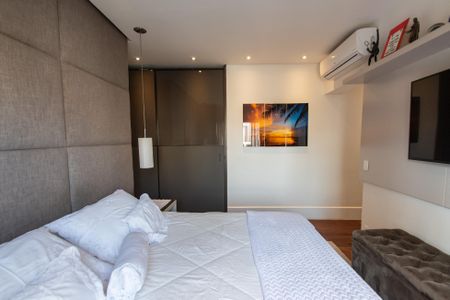 Apartamento à venda com 160m², 2 quartos e 3 vagasSuíte 2