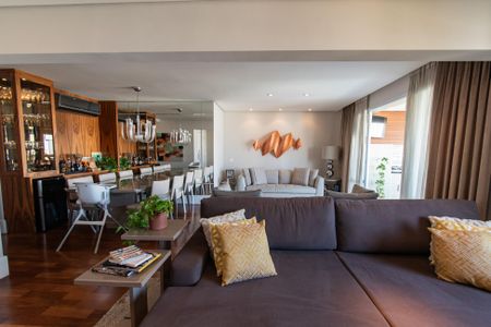 Apartamento à venda com 160m², 2 quartos e 3 vagasSala