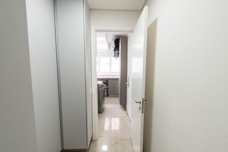Apartamento à venda com 160m², 2 quartos e 3 vagasQuarto de serviço