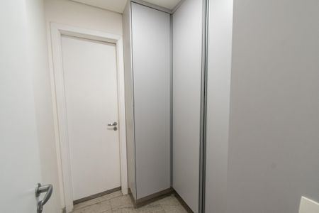 Apartamento à venda com 160m², 2 quartos e 3 vagasQuarto de serviço