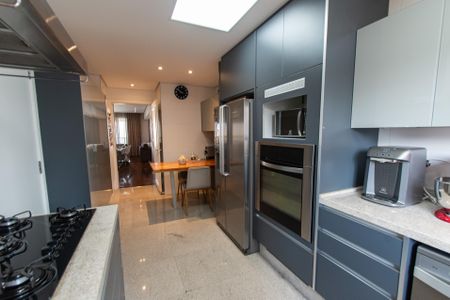 Apartamento à venda com 160m², 2 quartos e 3 vagasCozinha