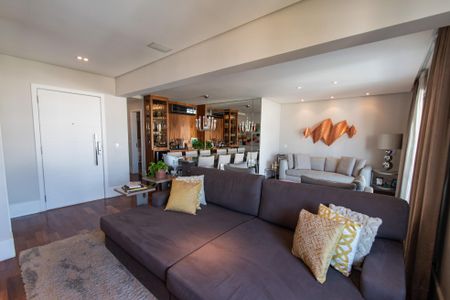 Apartamento à venda com 160m², 2 quartos e 3 vagasSala