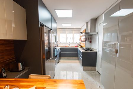 Apartamento à venda com 160m², 2 quartos e 3 vagasCozinha