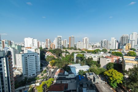 Apartamento à venda com 160m², 2 quartos e 3 vagasVista da varanda