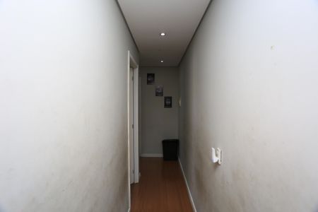 corredor de apartamento para alugar com 2 quartos, 47m² em Jardim Helga, São Paulo