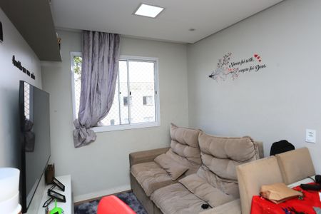 Sala de apartamento para alugar com 2 quartos, 47m² em Jardim Helga, São Paulo