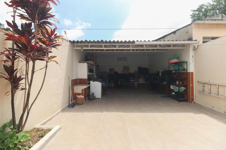 Casa à venda com 130m², 3 quartos e 2 vagasQuintal e Área de Serviço