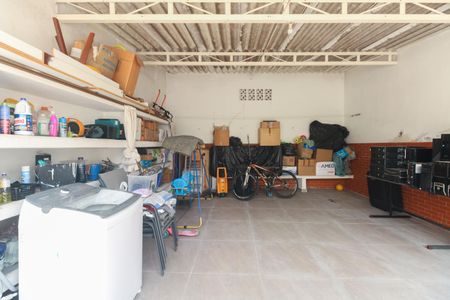 Casa à venda com 130m², 3 quartos e 2 vagasQuintal e Área de Serviço