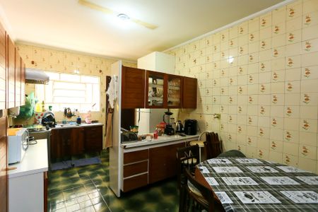 Casa à venda com 155m², 3 quartos e 2 vagascozinha