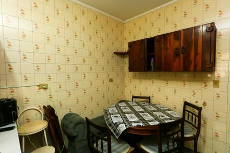 Casa à venda com 155m², 3 quartos e 2 vagascozinha