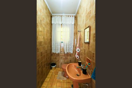 Casa à venda com 155m², 3 quartos e 2 vagasLavabo