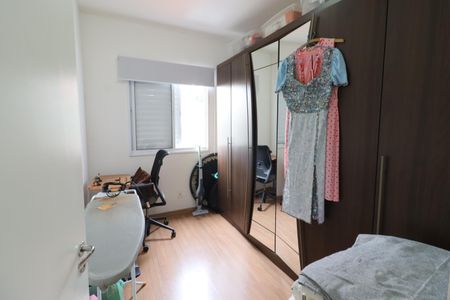 Quarto 2 de apartamento para alugar com 2 quartos, 45m² em Novo Osasco, Osasco