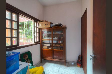 Casa à venda com 214m², 6 quartos e 1 vagaQuarto 4