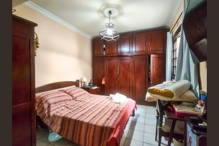 Casa à venda com 214m², 6 quartos e 1 vagaSuíte