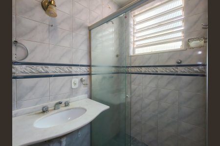 Casa à venda com 214m², 6 quartos e 1 vagaBanheiro