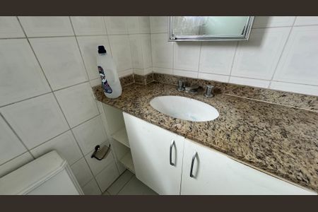 Apartamento para alugar com 220m², 3 quartos e 3 vagas Apartamento para alugar com 220m², 3 quartos e 3 vagasBanheiro da Suíte