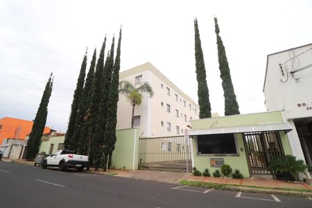 Apartamento para alugar com 44m², 2 quartos e 1 vagaFachada e portaria