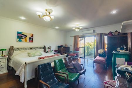 Casa para alugar com 600m², 4 quartos e 4 vagas