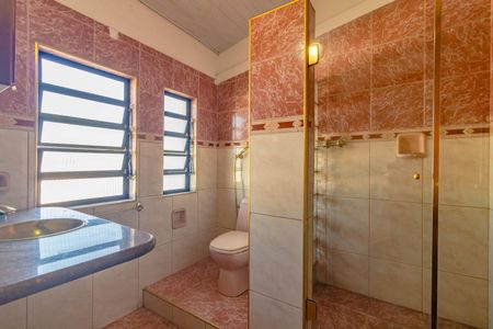 Casa para alugar com 600m², 4 quartos e 4 vagas