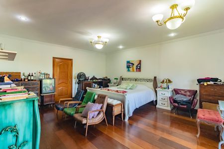 Casa para alugar com 600m², 4 quartos e 4 vagas