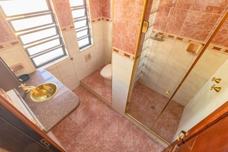 Casa para alugar com 600m², 4 quartos e 4 vagas